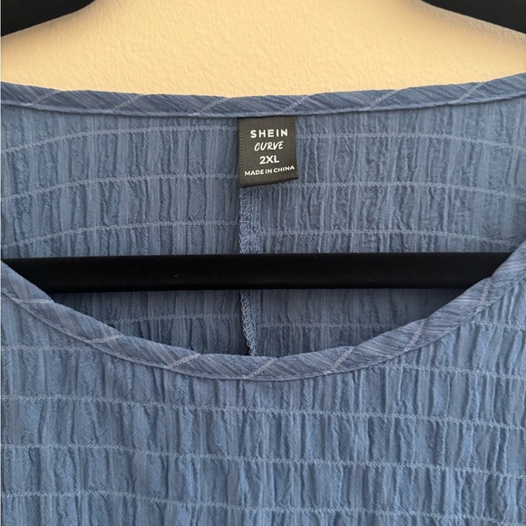 SHEIN Curve Blue Textured Short Sleeve Blouse Women’s Size 2XL - Picture 3 of 4